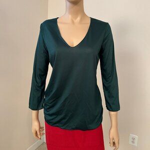 STRENESSE - BASIC LONG SLEEVE V-NECK T-SHIRT, HUNTER GREEN, SIZE 8 (NWOT)